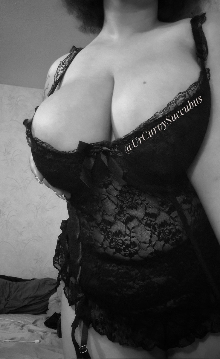 UrCurvySuccubus/SEMI-HIATUS tweet media