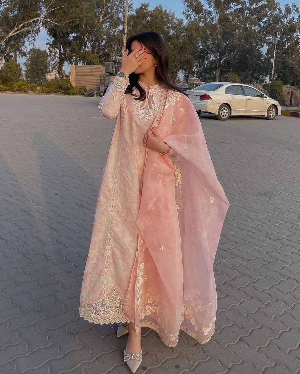 Mahnoor tweet media