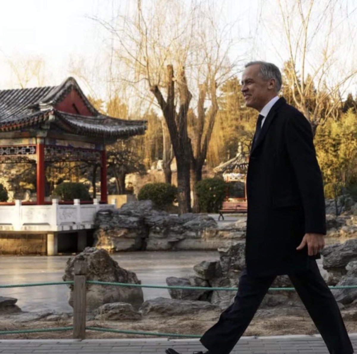 Holly Doan tweet media