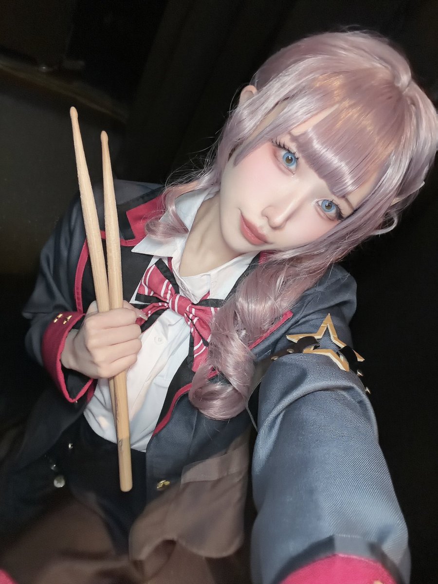 世莉ナズナ tweet media