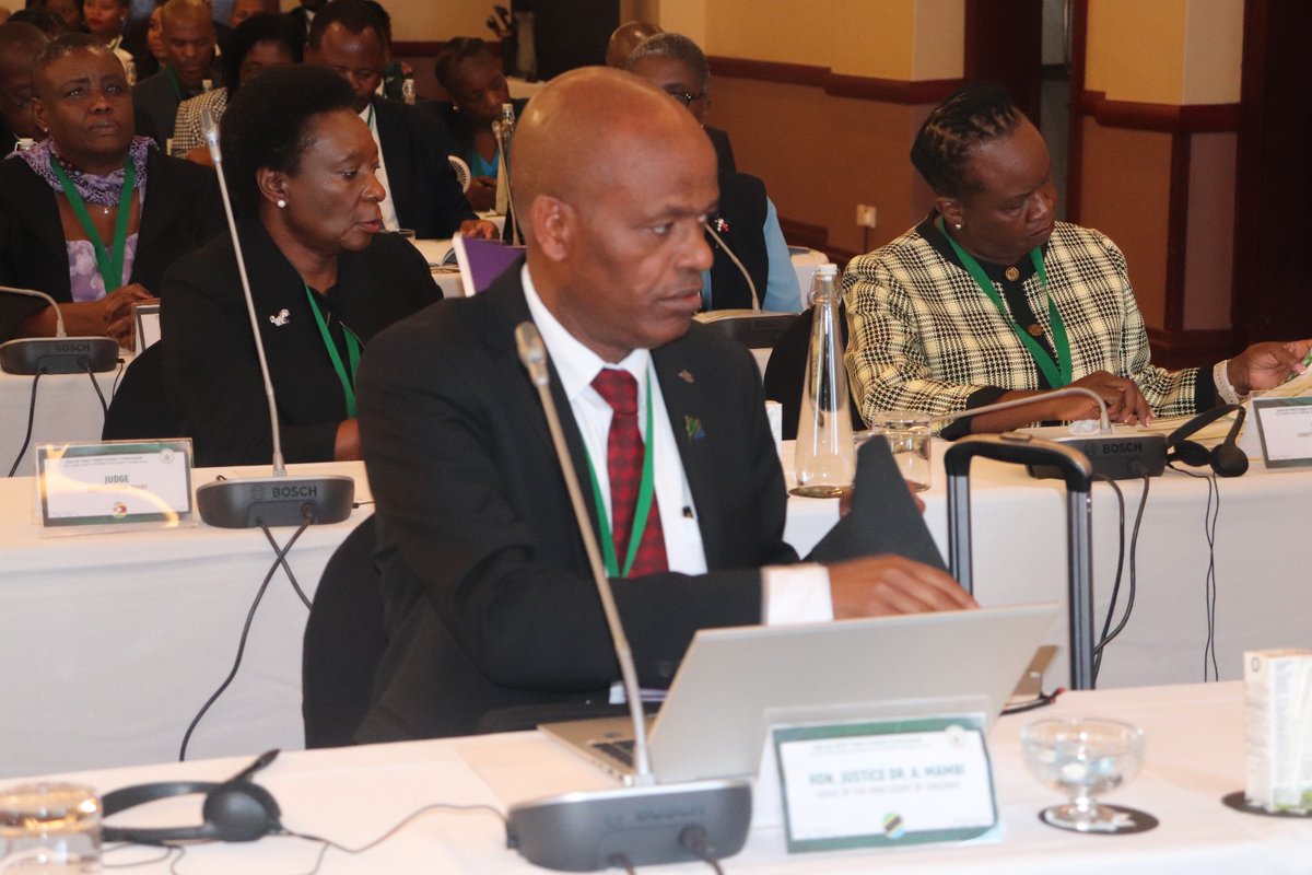 JSCZim's tweet image. Mr. N. Maphosa, Dean of Law at the Great Zimbabwe University's Herbert Chitepo Law School, presents on practical ArtificiaI Intelligence governance in courts, emphasizing on data protection and judicial independence, among others. #DataProtection #CyberSecurity   #DigitalSecurity