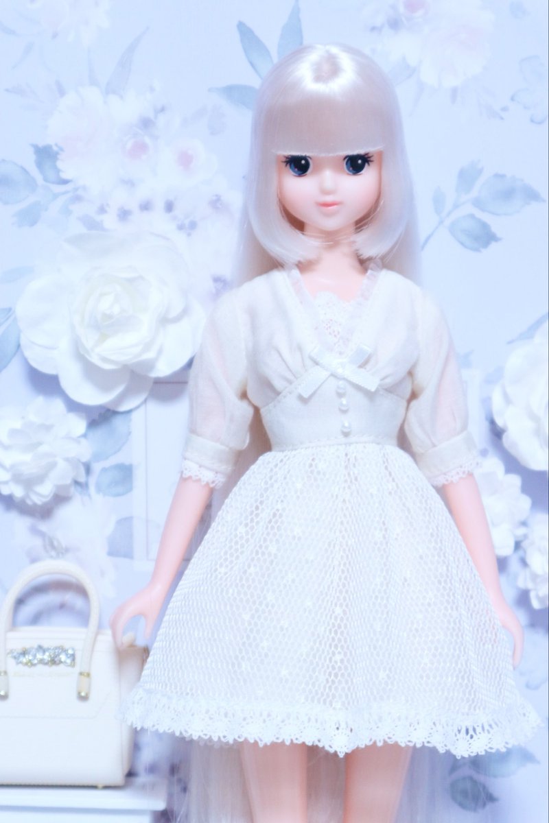 ティモテさん🩵🪽

幼少期ぶりに、お迎えしました🥹✨
当時ヘアアレンジを楽しんでいた思い出が蘇ります🥰

#リカちゃんキャッスル