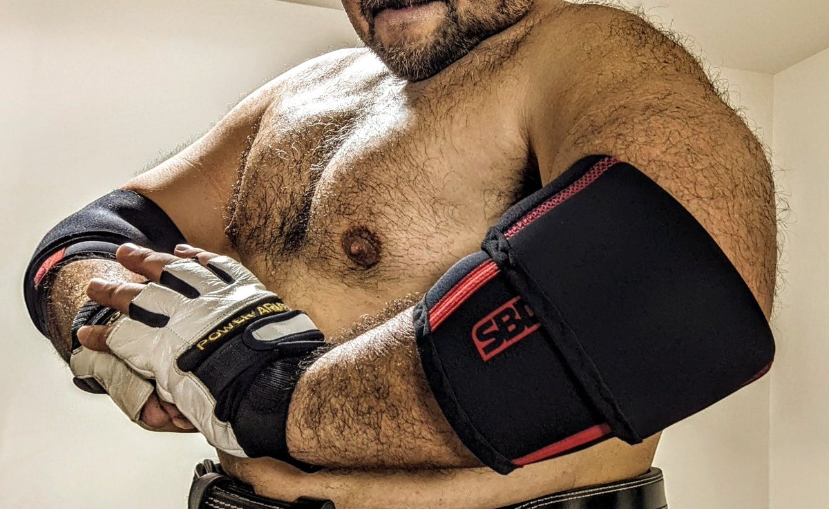 kumataka903 tweet media