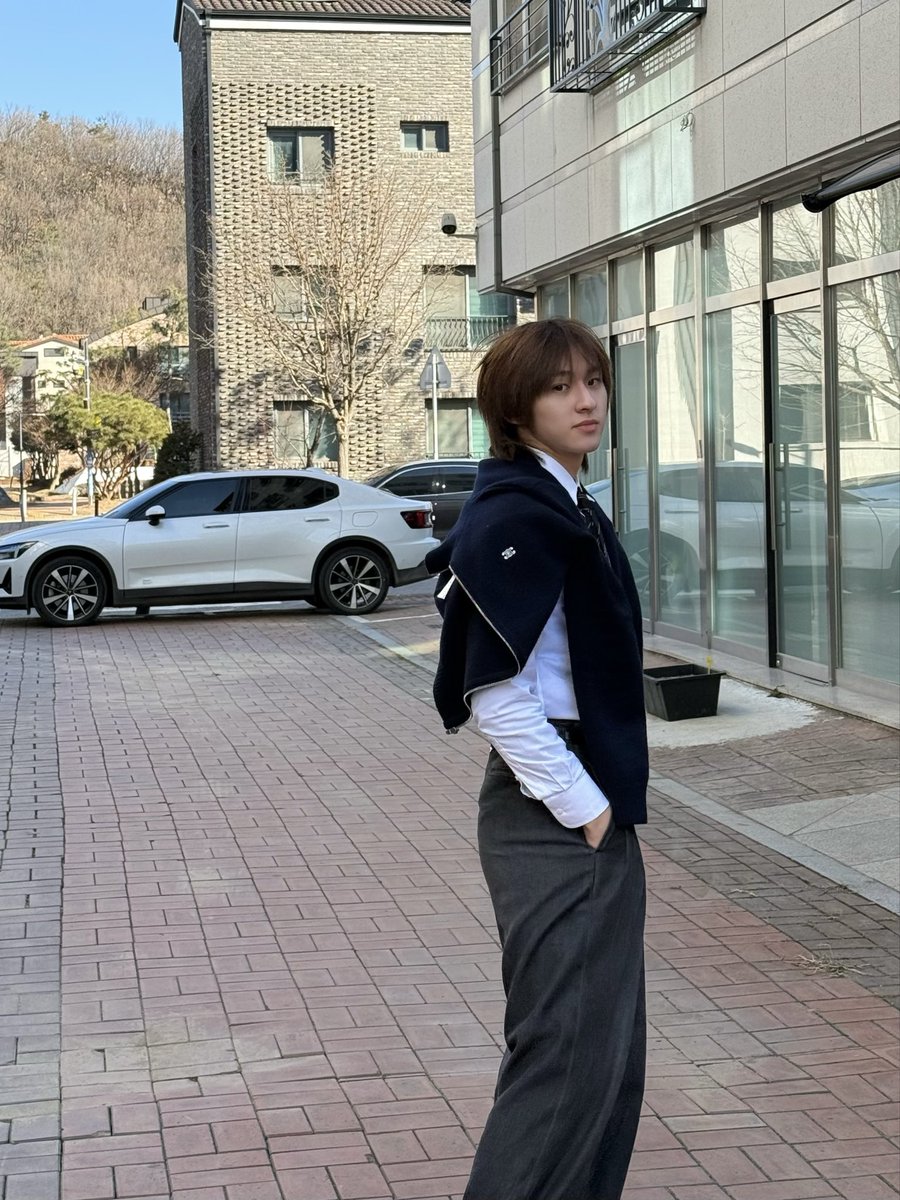 Kong.Jiro tweet media