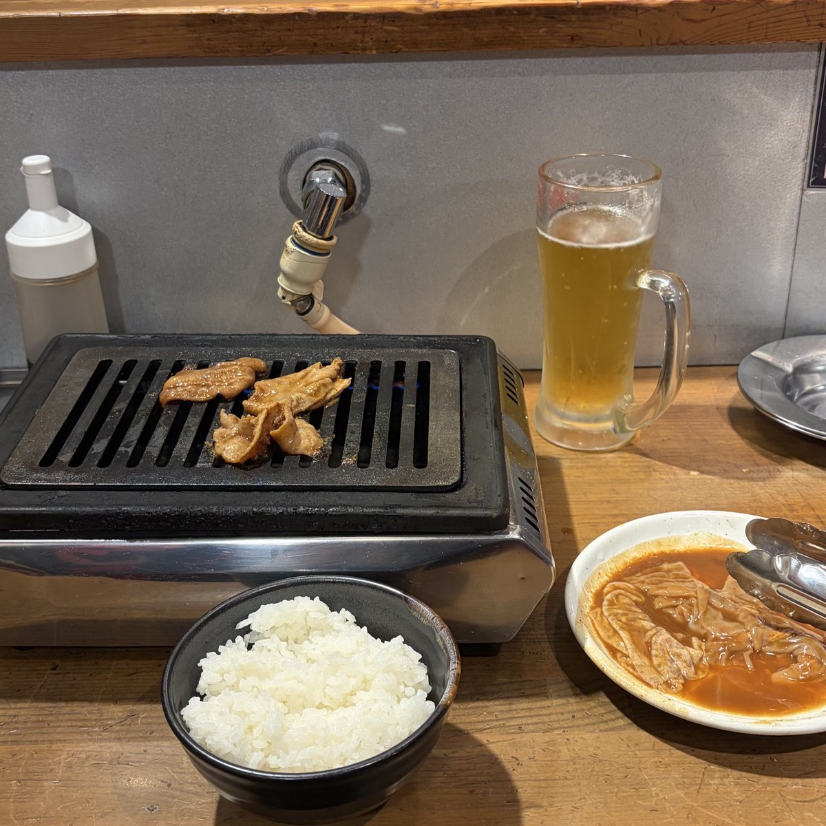 a70_fall's tweet photo. ひとり焼肉もいいね https://t.co/1rVyvYsUUg