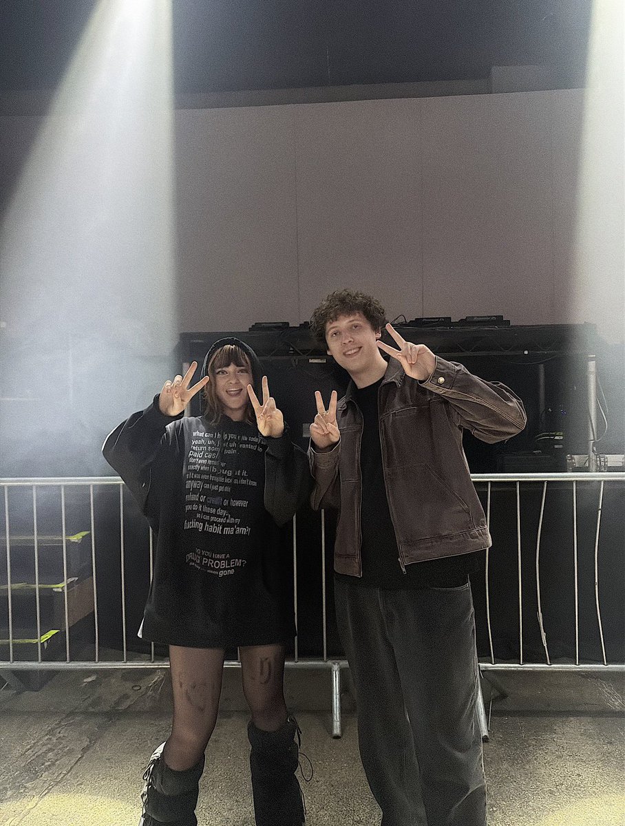 turning the tables tweet media