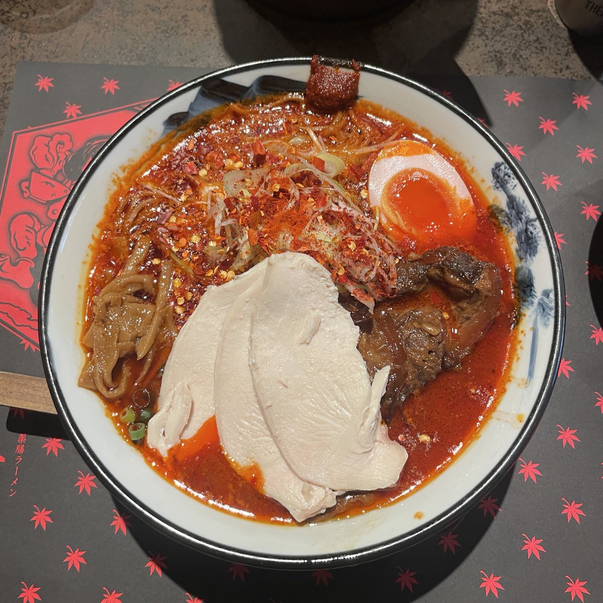 Dora_Pokego's tweet image. ながしんさぁ〜ん@nagashin1415 
厚木の時教えてもらった ZUND-BARの
系譜？ AFURI 行ってきたよぉ〜

これでイイっすか？
え？
ここはまた別?w

#ZUNDBAR #AFURI #辛紅 

28丁目 無事完食完飲

約1時間 胃袋死にました