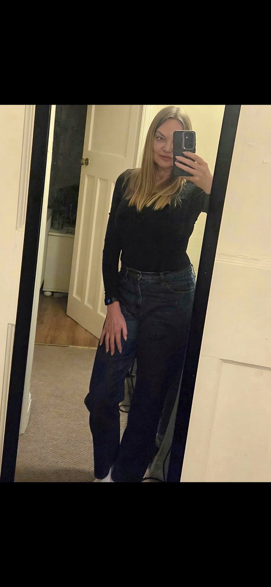 Sunday walk scuppered by pissing down rain, back to doomscrolling  on the couch it is then