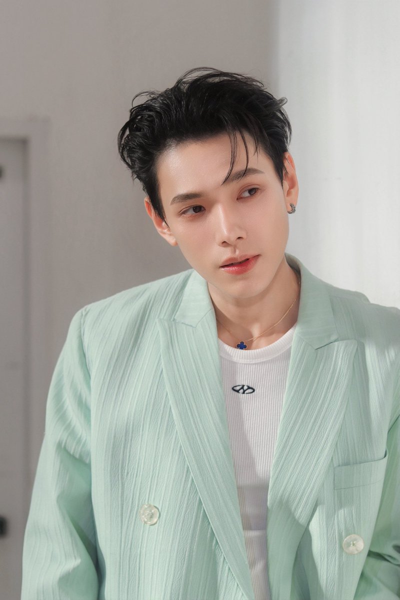 OPEN LABEL tweet media