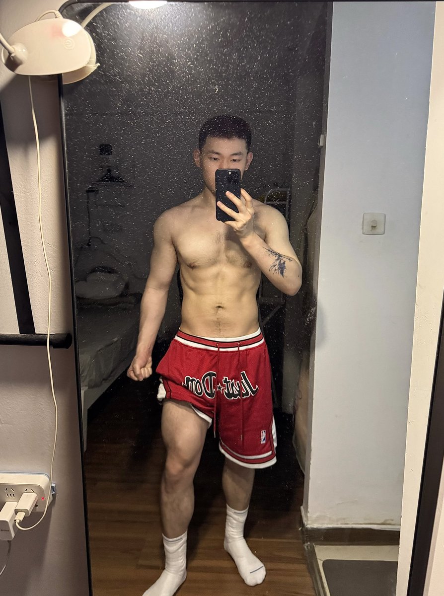 未知名大学生 tweet media