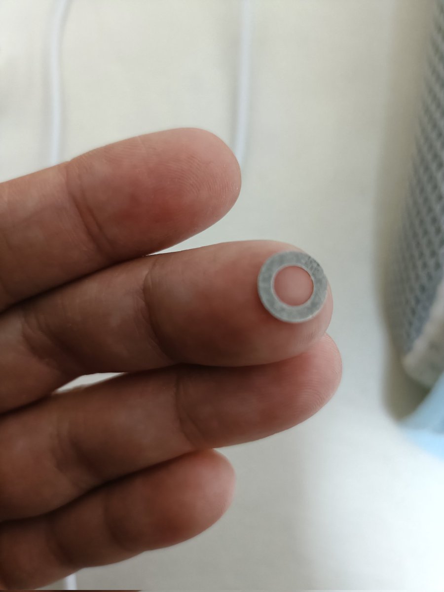 くろろんクロウ tweet media