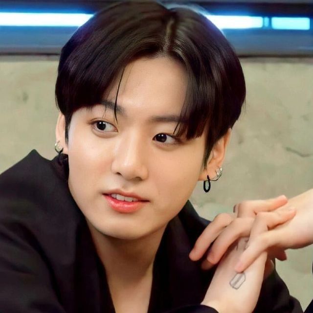 JJKs 정국 tweet media