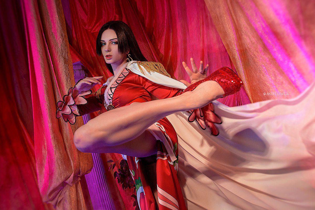 Булочка Шу с корицей 😼 tweet media