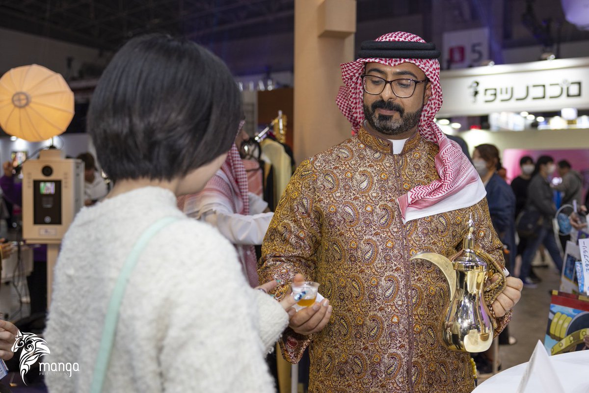 manga_prd's tweet photo. من اليوم الثاني في #AnimeJapan2026 🔥
واصل زوار جناح #مانجا_للإنتاج جولتهم داخل الجناح وتعرّفوا على الأعمال المستوحاة من ثقافتنا وهويتنا 💜🇸🇦 https://t.co/JBvRdpOgnC