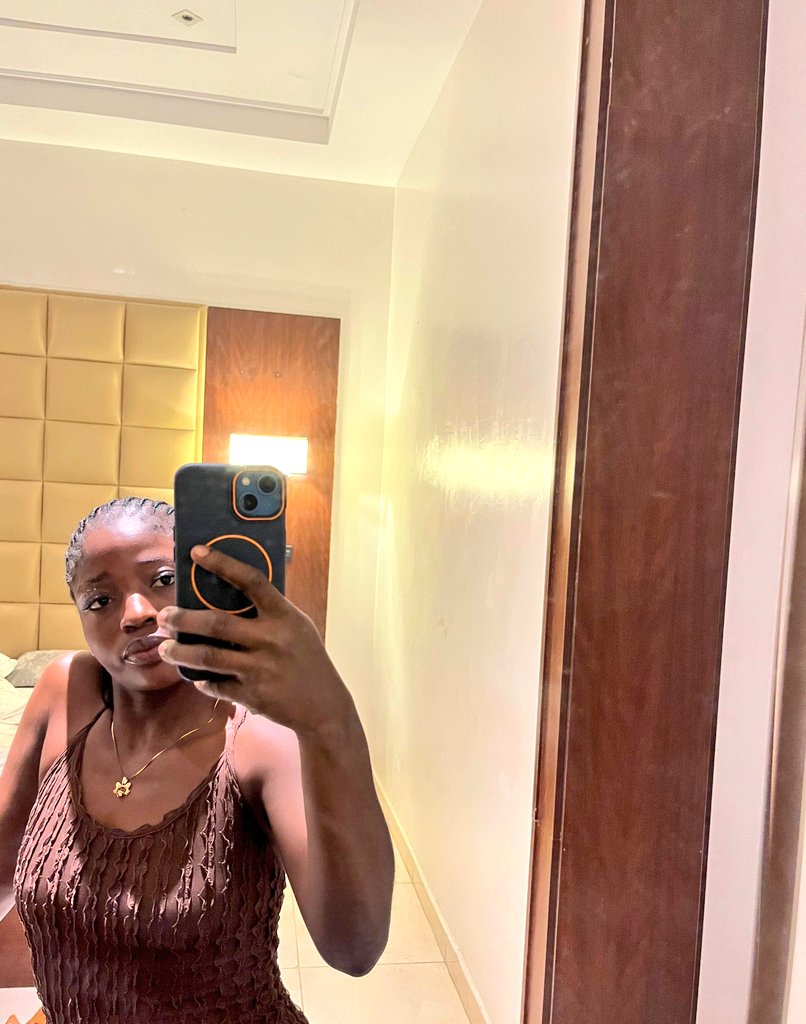 blackdebbiee's tweet photo. LET MY LIGHT SHINE🌞🌞🌞 https://t.co/N11BECxxzA