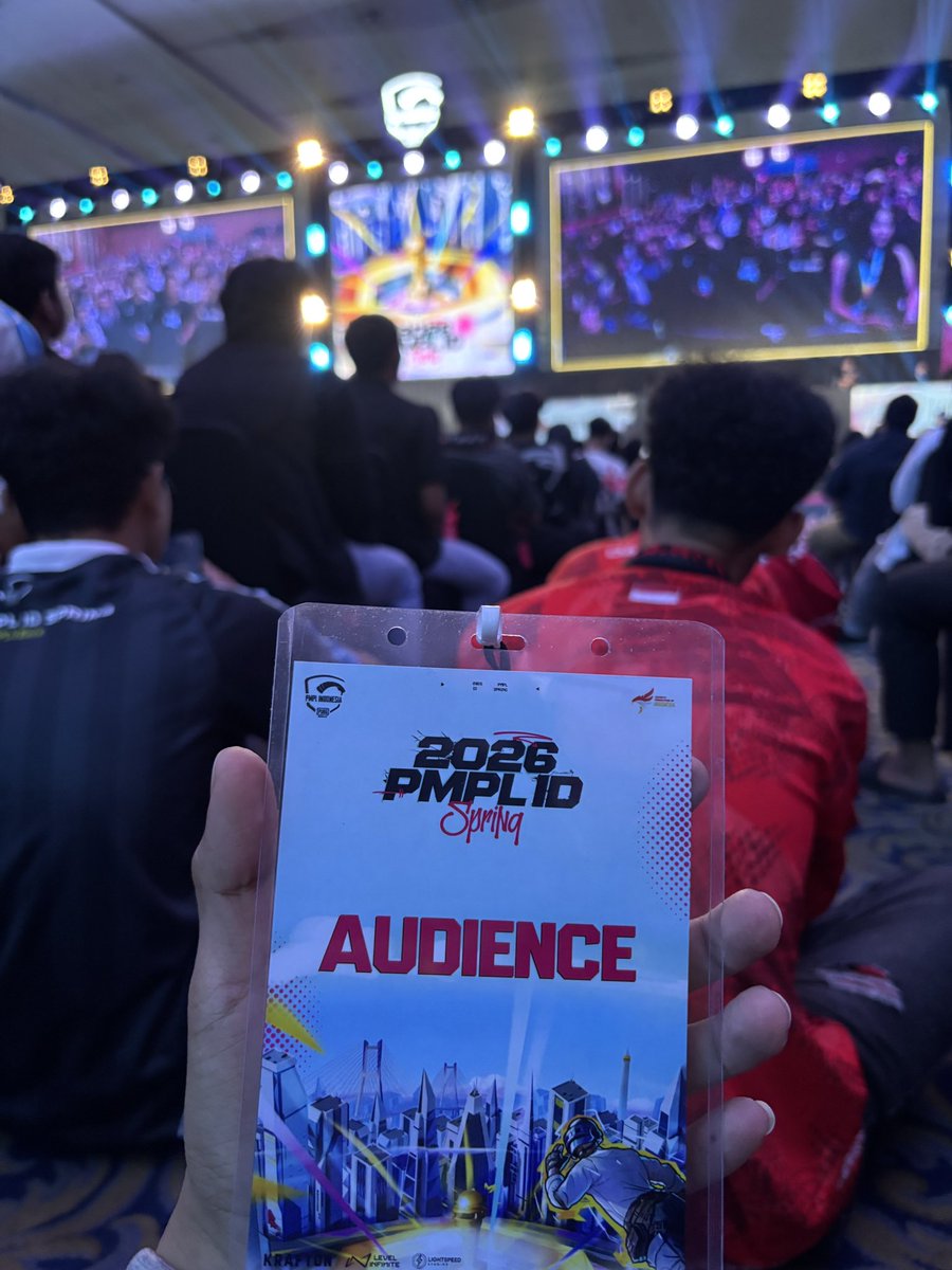 🎧 ★ tweet media