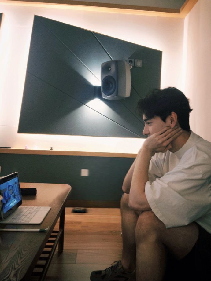 DIEGO HAO. tweet media