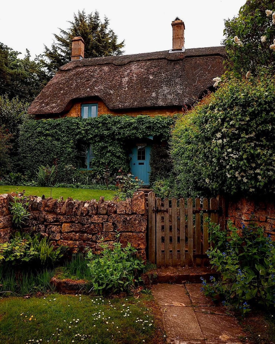 englandcottages's tweet photo. Rose Cottage 🏡 https://t.co/62n6iohXMq