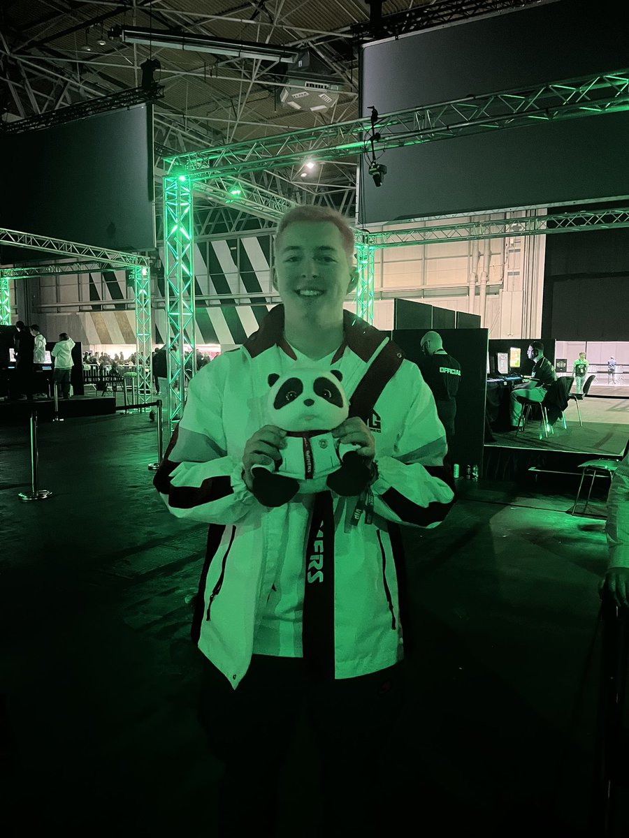 Cam Merrett tweet media