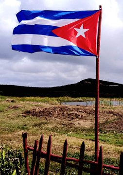 Somos nobles,  generosos, odiamos la violencia y el derramamiento de sangre, pero defenderemos a cualquier precio nuestra  independencia.
#EmberLH