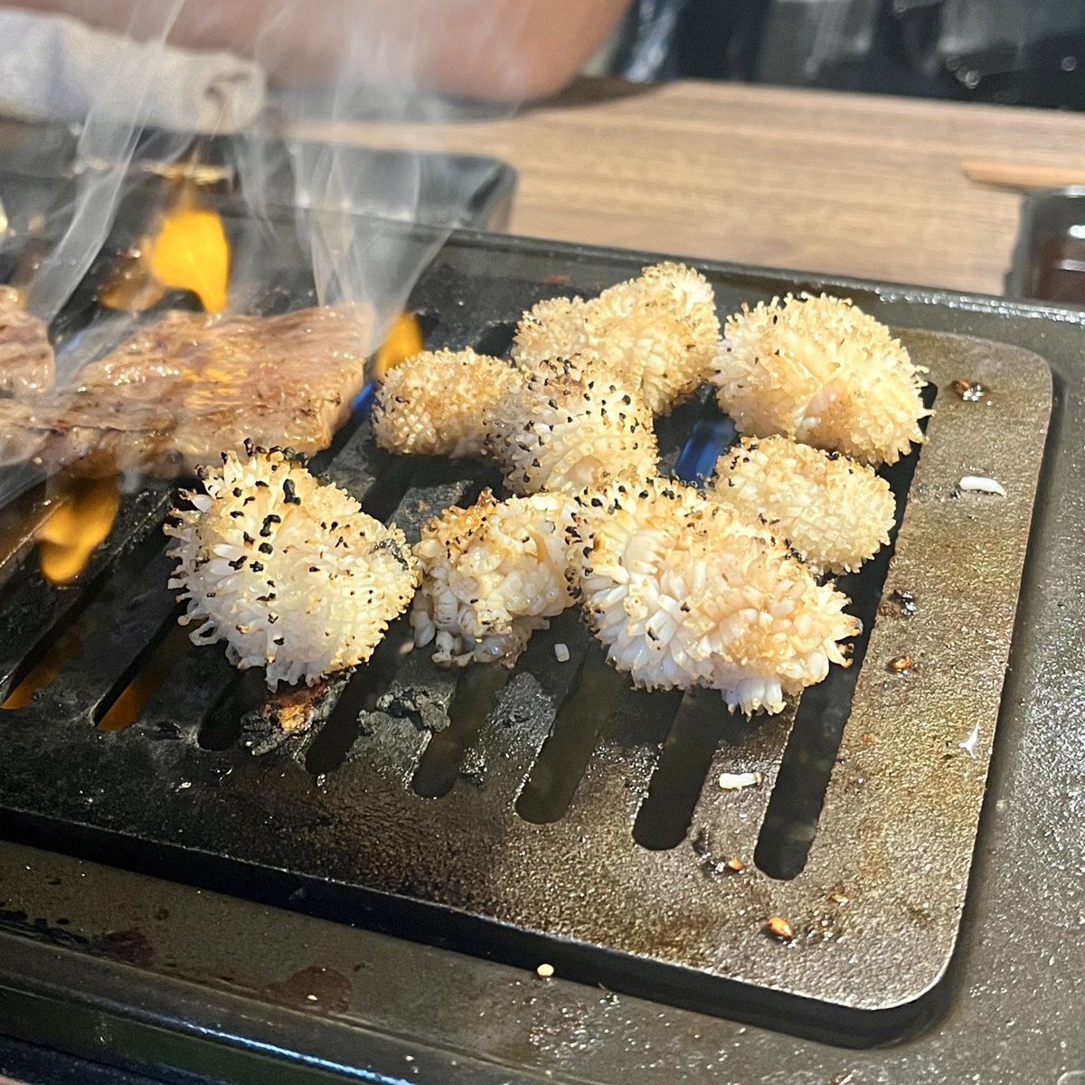 こもん tweet media