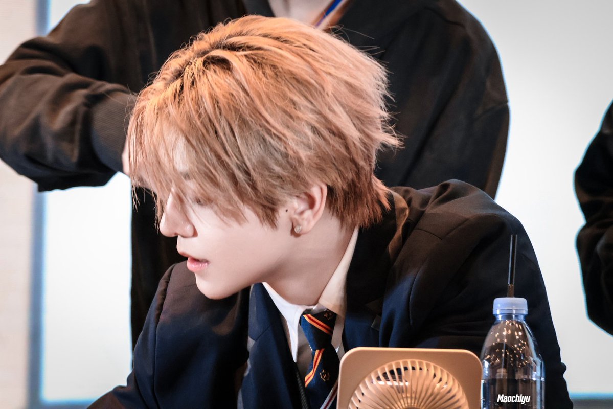 ᴛɪᴍsʜᴇʀ tweet media