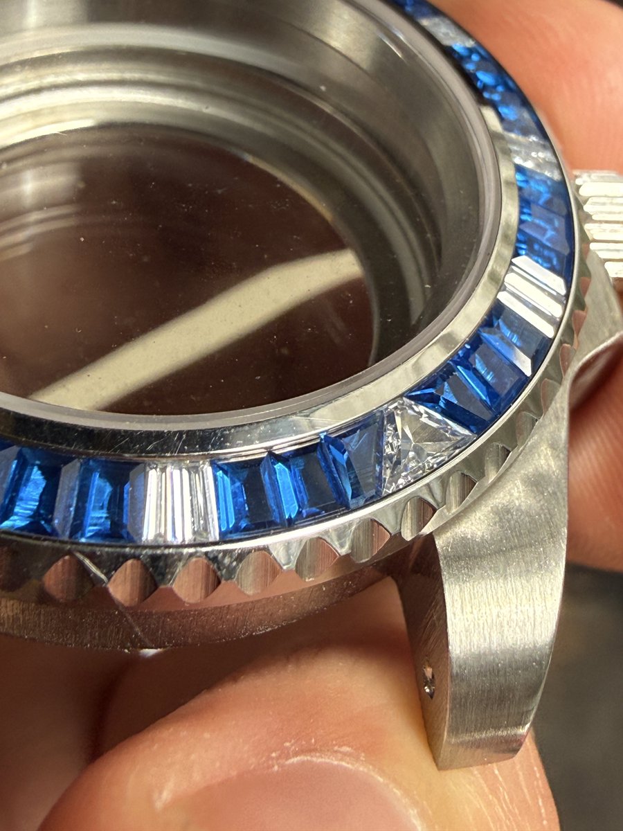 𝘂𝗻𝗶𝗾𝘂𝗲_𝗽𝗶𝗲𝗰𝗲, tweet media