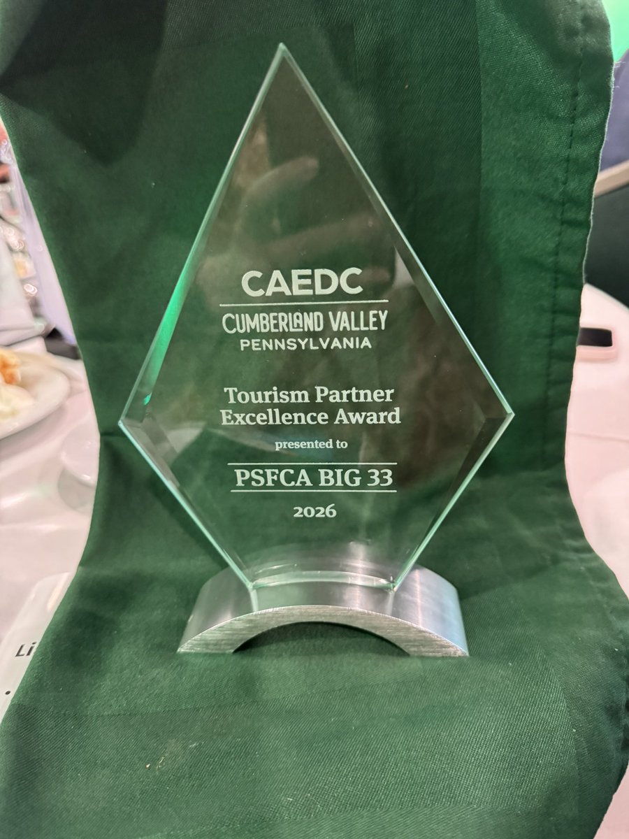 Lucy M. Gnazzo tweet media