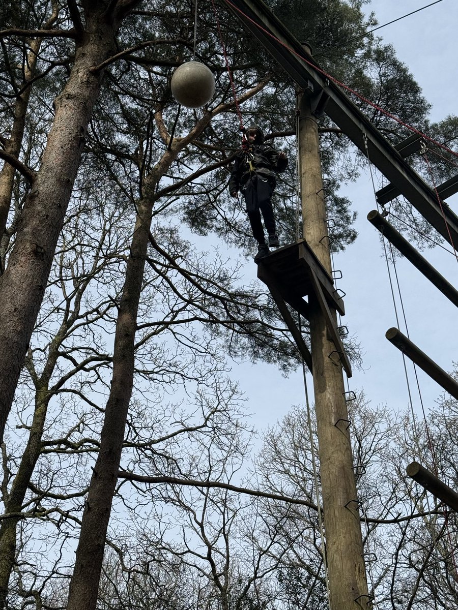 delceacademy1's tweet photo. Group three had the best time on the trapeze. #adrenaline #superhigh https://t.co/AX08TZl84u