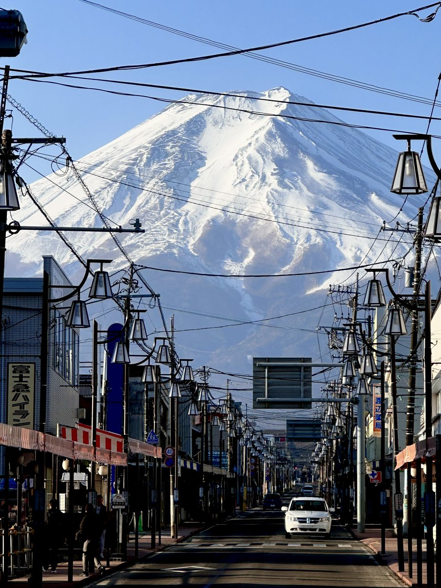 jikei_hasuda's tweet photo. 圧倒されるほどの富士山の雄大さに感激しました！ https://t.co/QS78XBdcG6
