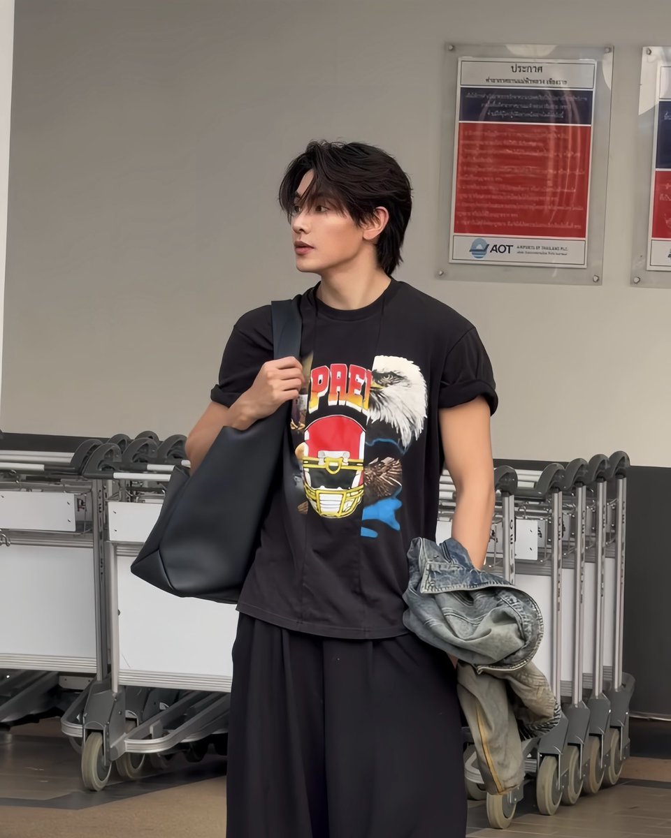 𐙚 พพ tweet media