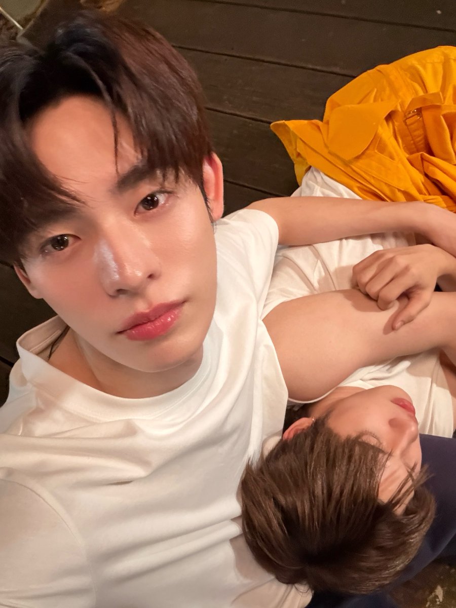 porsuppakarn tweet media