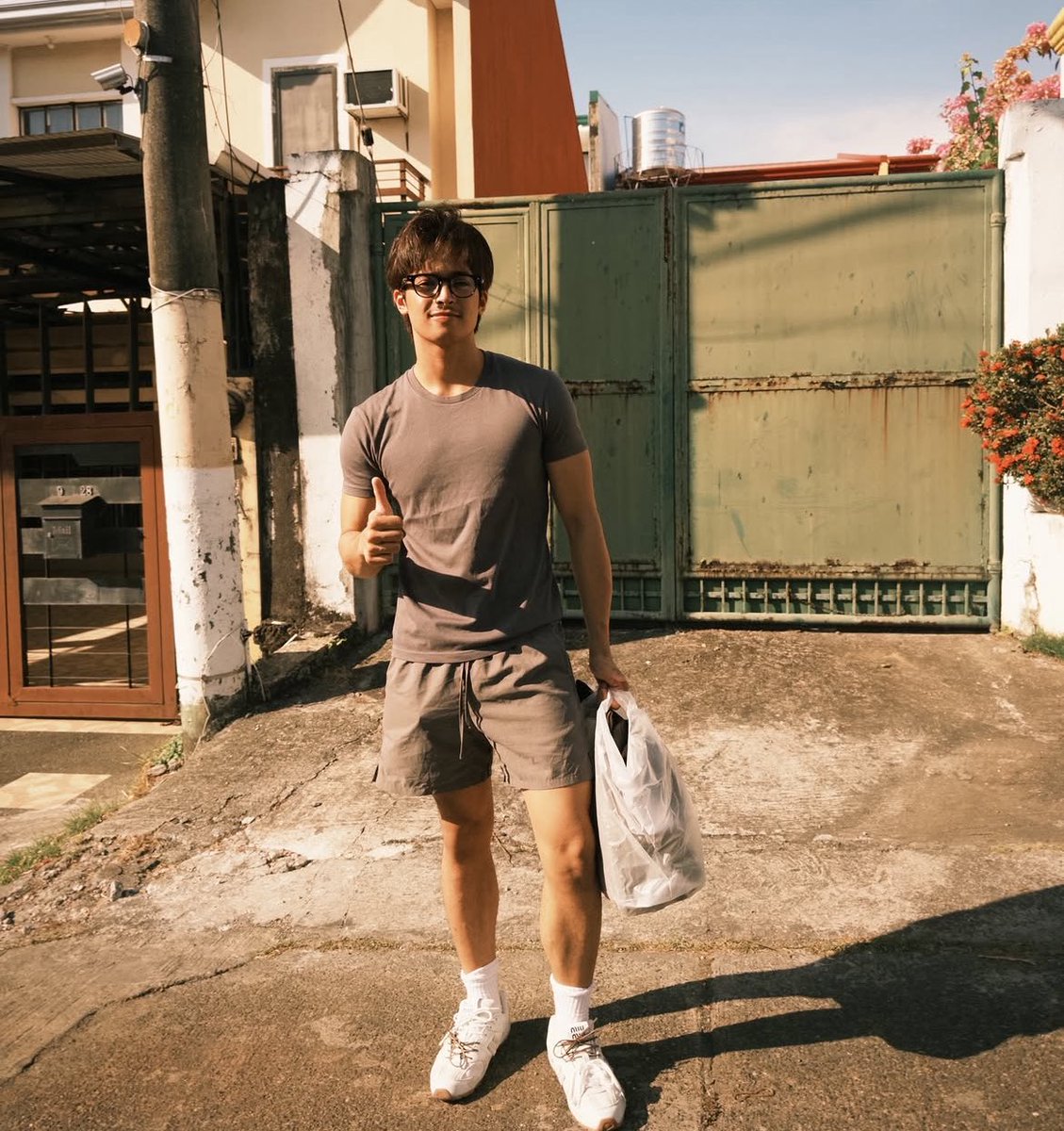 sherylangel121's tweet image. Nandito lang kami mga sweethearts KD mahal na mahal ka namin

KDelivers IN SHORT FILM

#OneKO
#WhatElseKD
#KDEstrada