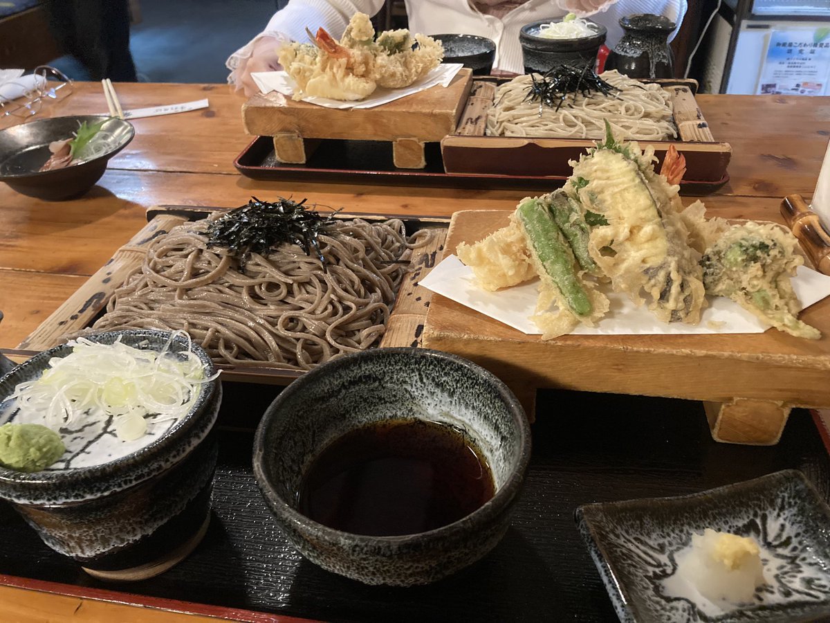 ろたら tweet media