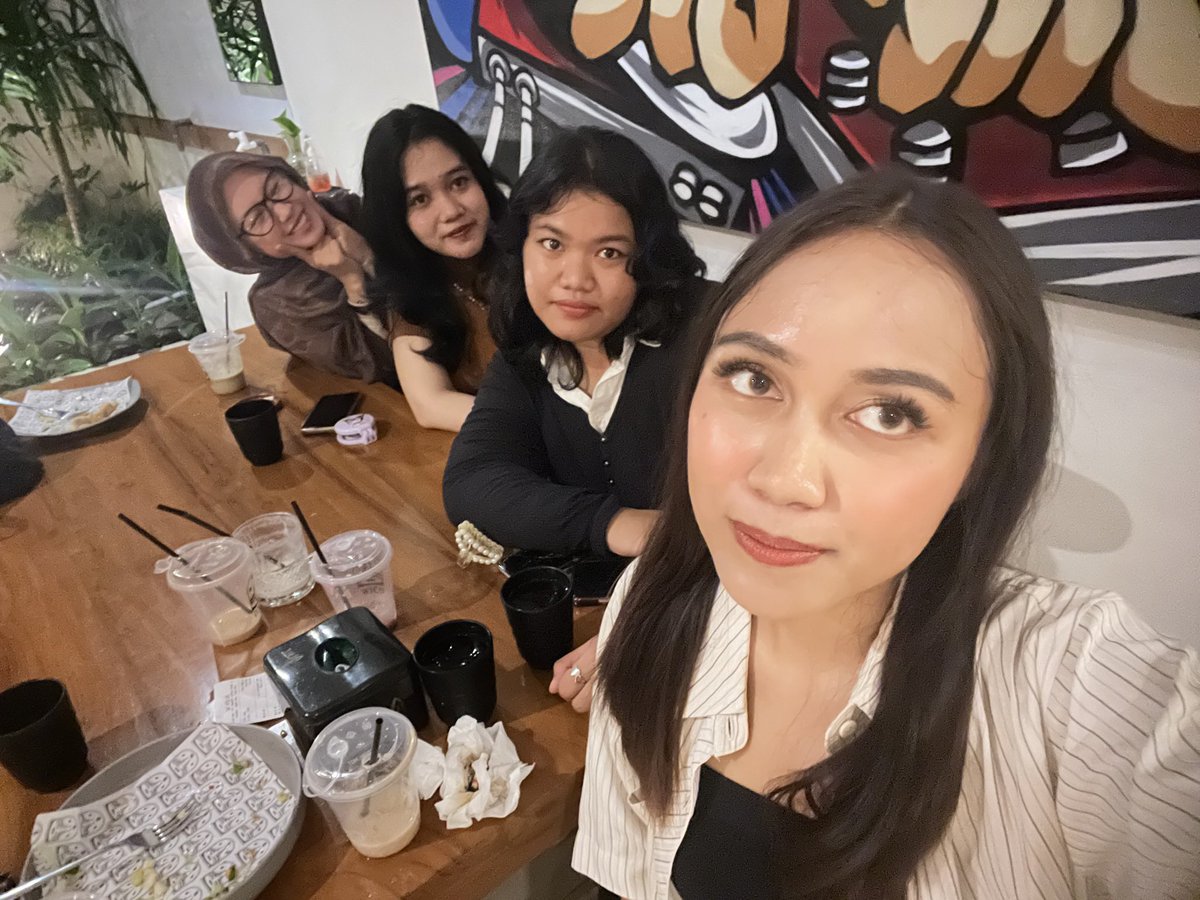 shafa kucing tweet media