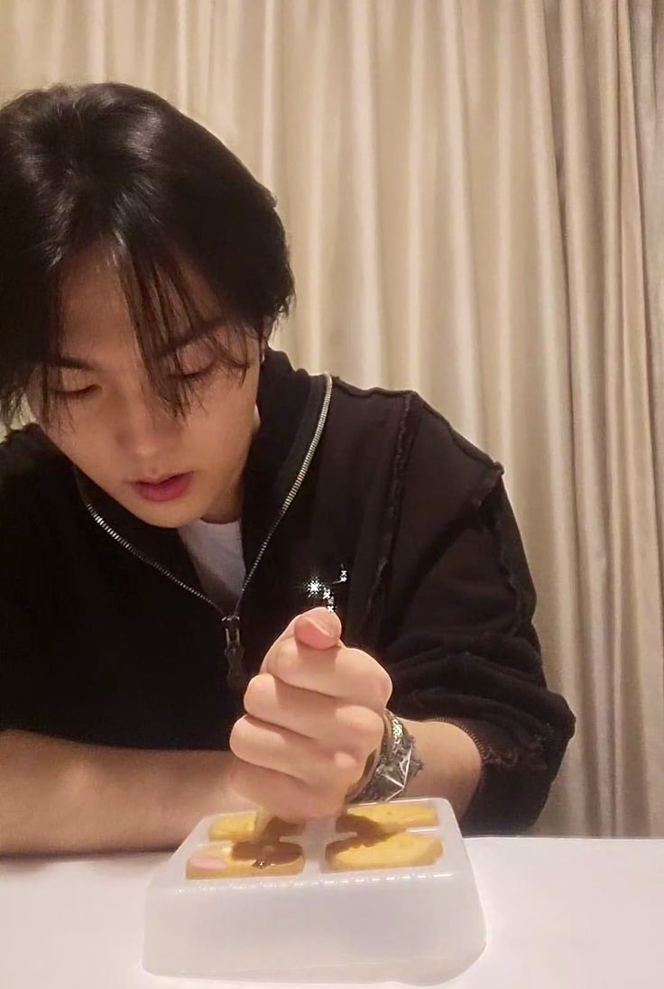 like? cek my pinned! 📌 tweet media