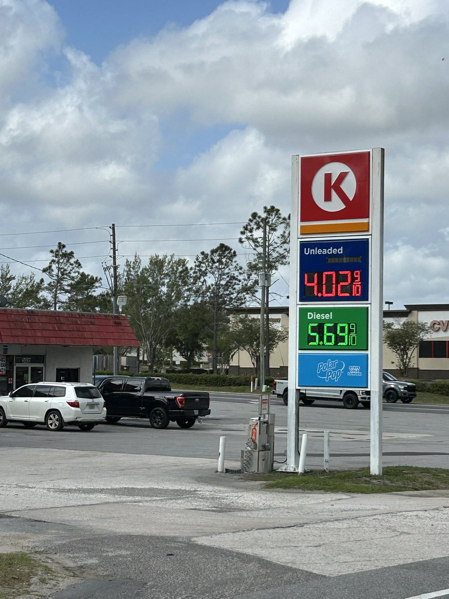 Cookedgooseinflorida 🐊 tweet media