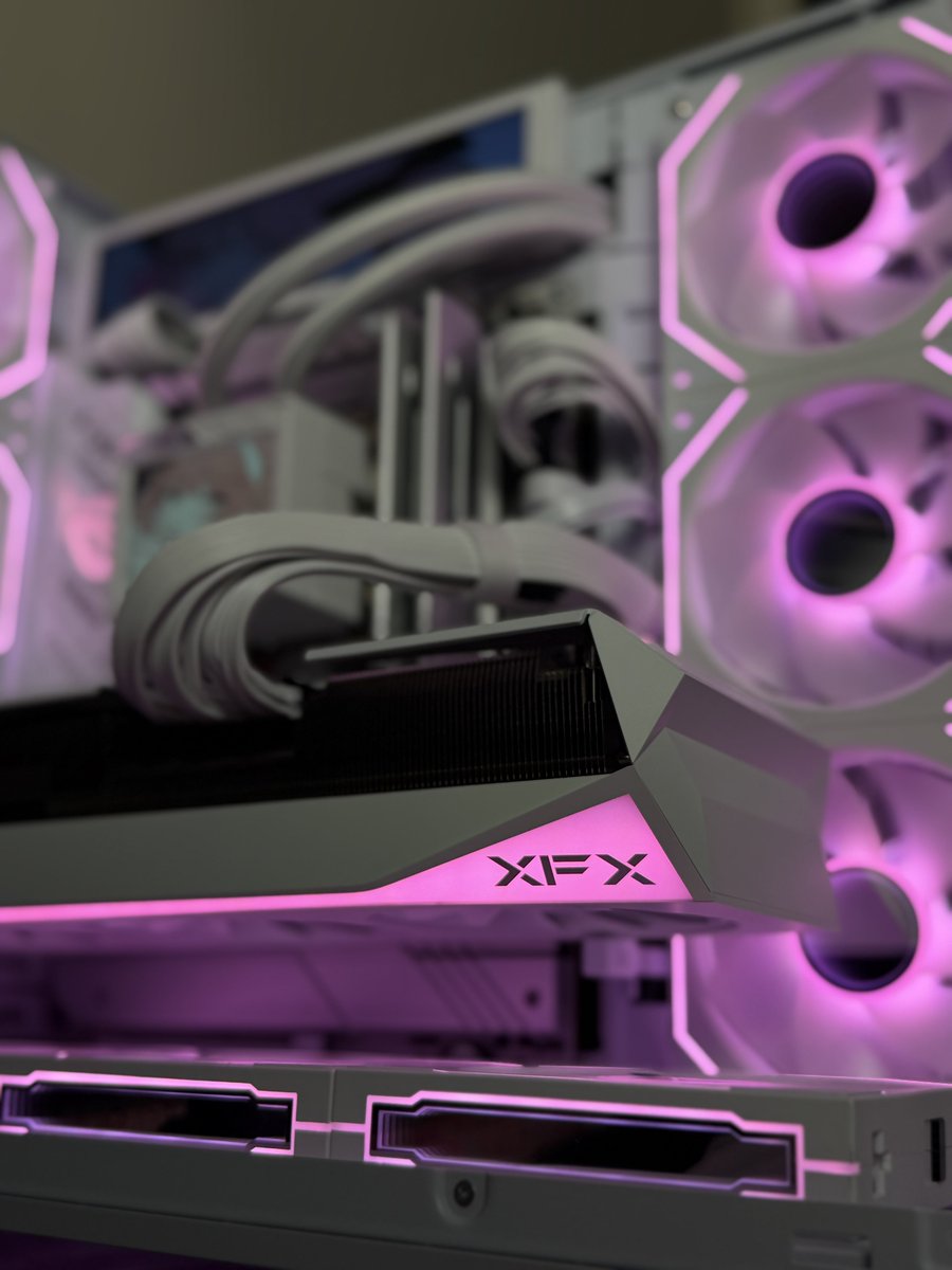 HardCore pc tweet media