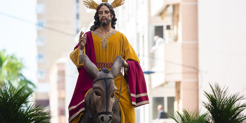 KIRCHE IN NOT (ACN) wünscht Ihnen einen gesegneten #Palmsonntag!