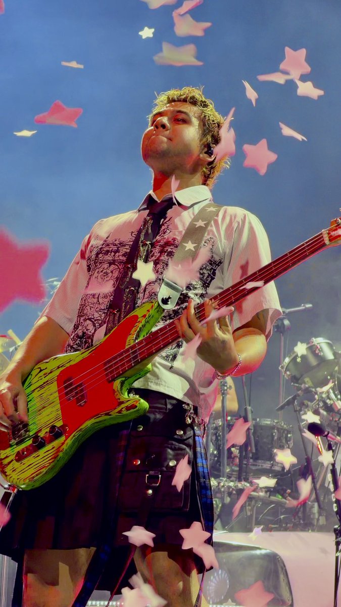 paula ⭐️ is not ok tweet media