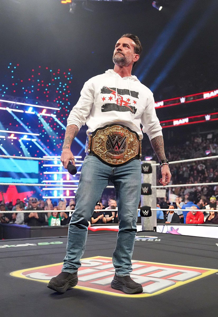 Roman Reigns SZN 💥 tweet media