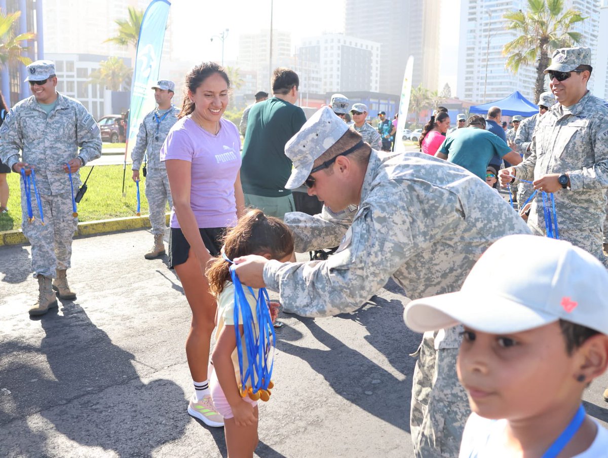 Fuerza Aérea de Chile tweet media