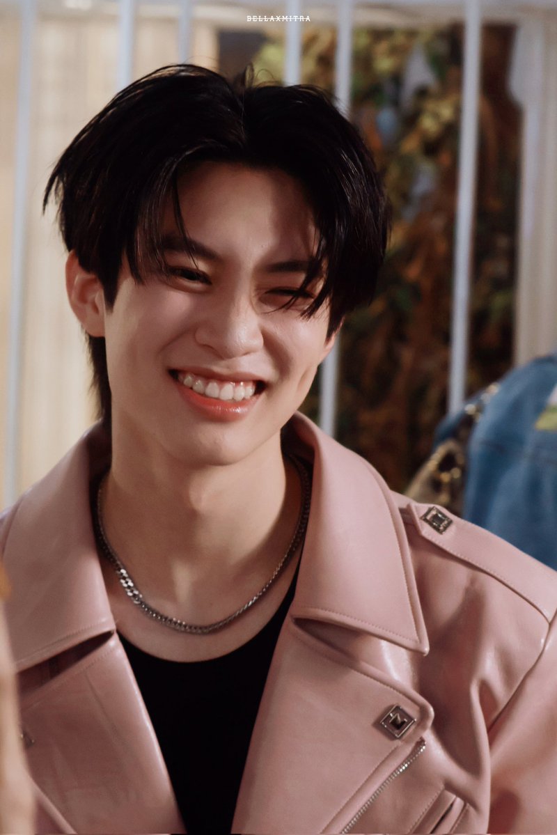 B̶E̶L̶L̶A̶X̶M̶I̶T̶R̶A̶ tweet media