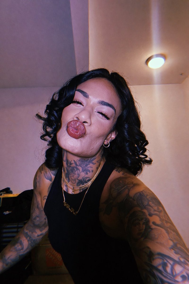 SL (@slny90) on Twitter photo 