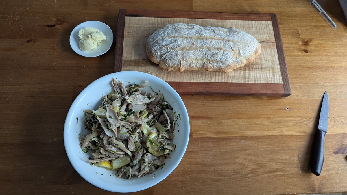 chill4minute tweet media