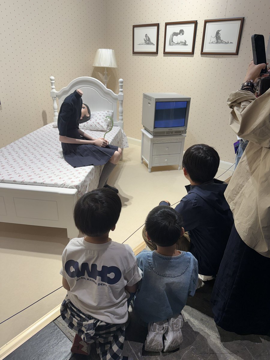 Lauren Tsai tweet media