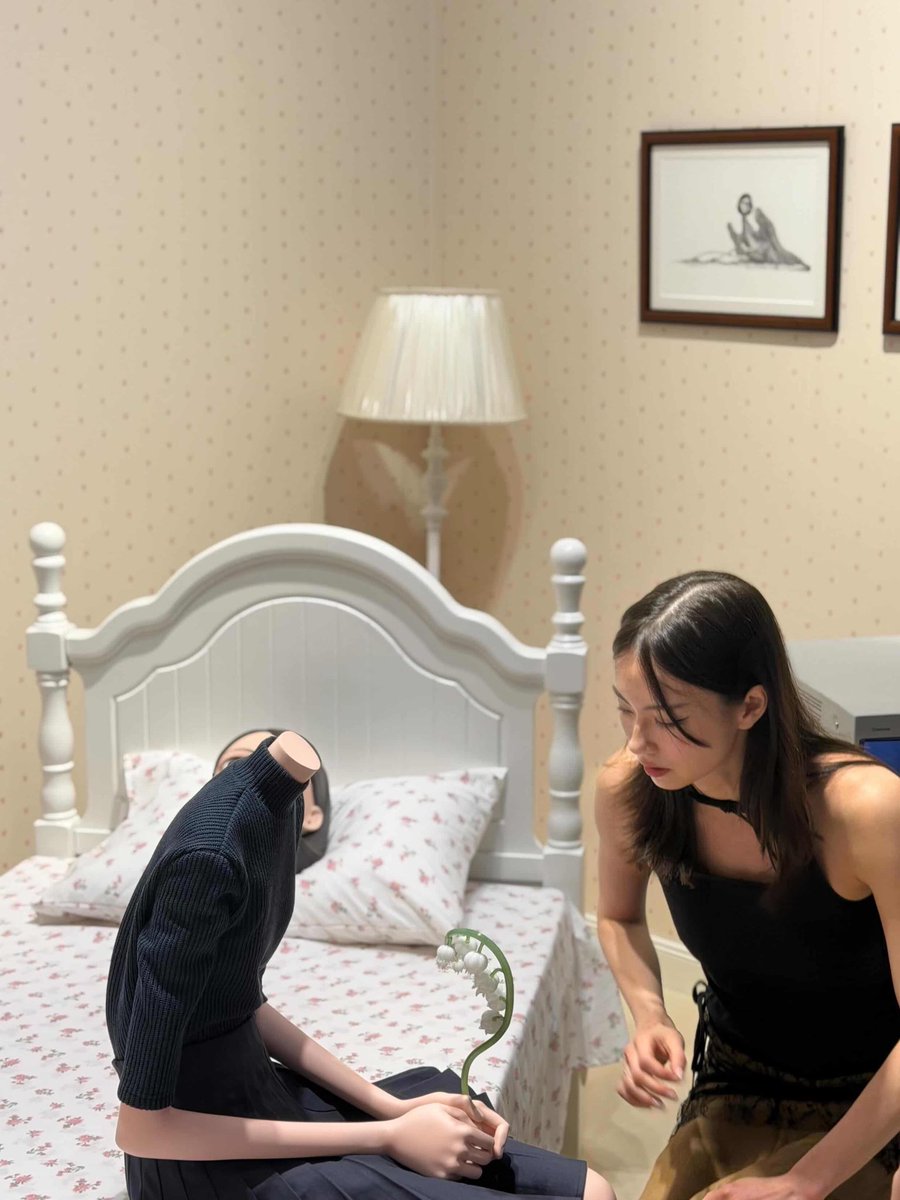 Lauren Tsai tweet media