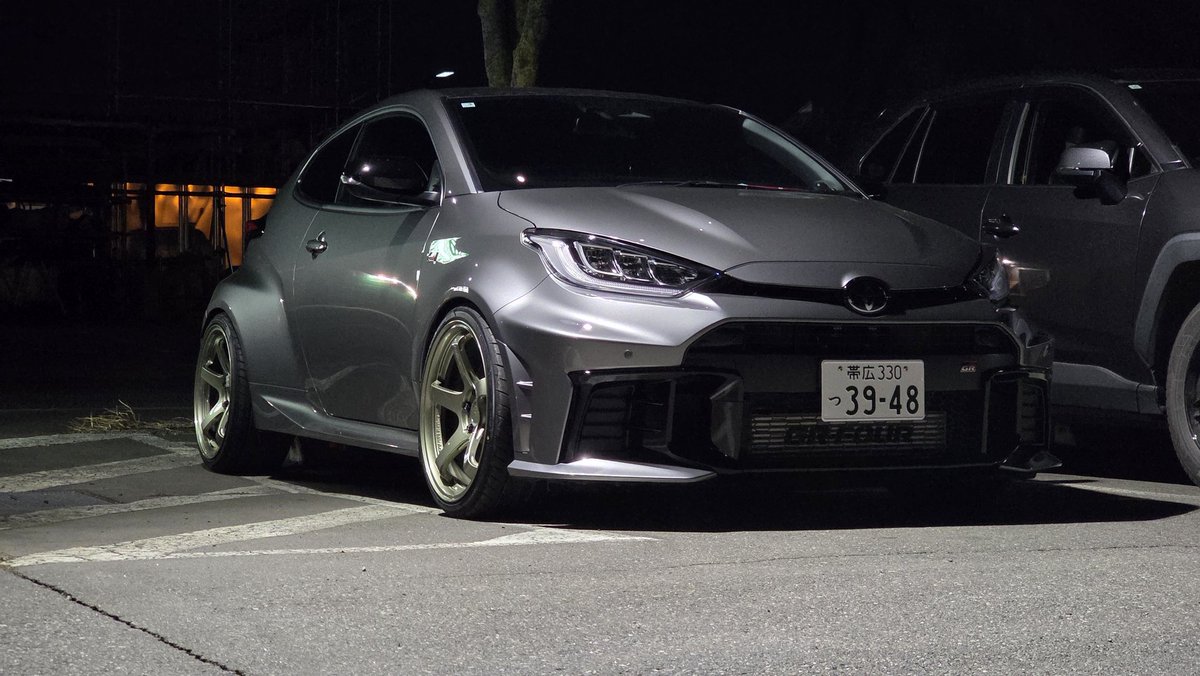 yoshiyan_catm's tweet photo. ADVAN Racing GT BEYOND
19inch 9.5j +29
YOKOHAMA TIRE 
ADVAN FLEVA 255/30R19 

#GRヤリス #ヨコハマホイール
#gryaris https://t.co/r66ENsysNs