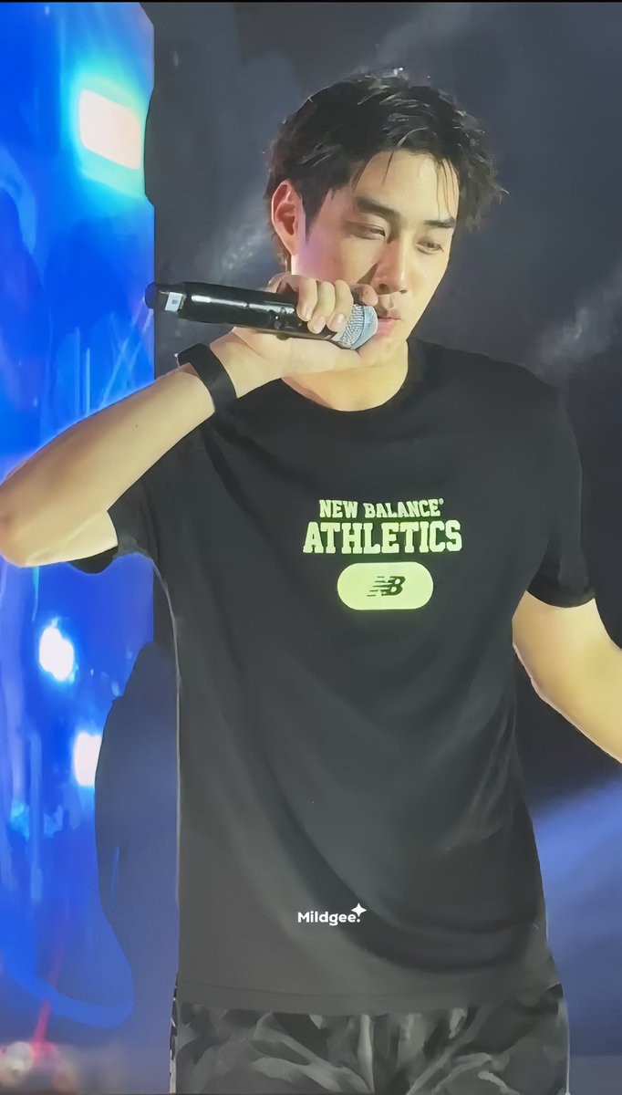 แมวที่ติดฝน☔️🌧️ tweet media