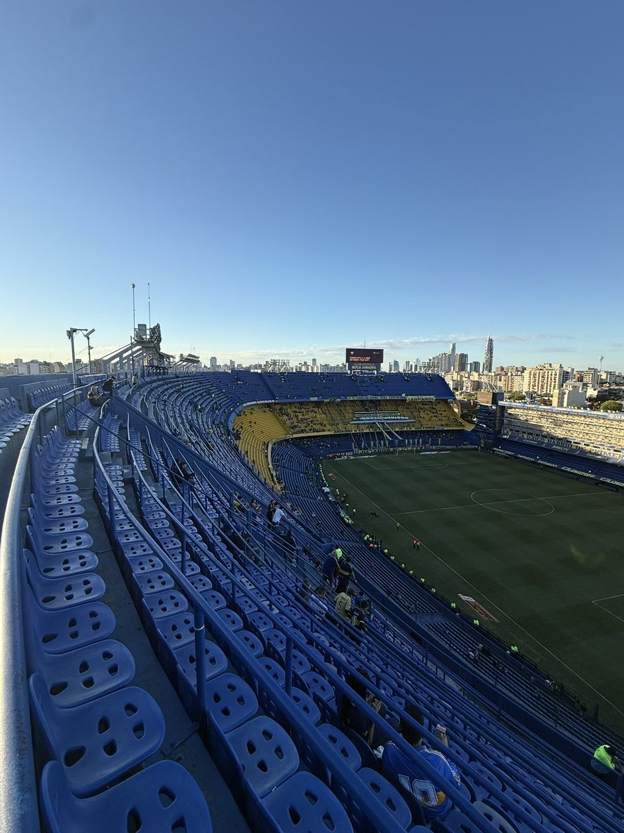 Camiider tweet media